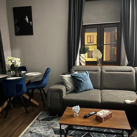 Apartamenty Luczkowskiego Z Widokiem Na Studnie 4 เฮลม์ ภายนอก รูปภาพ